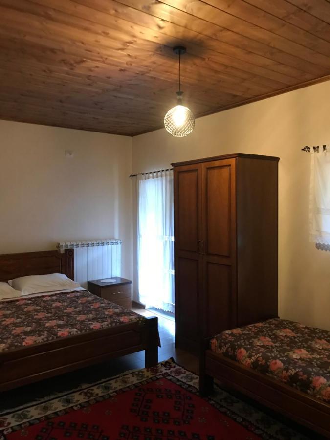Bujtina Hader Xhebro Hostel Tepelene Luaran gambar
