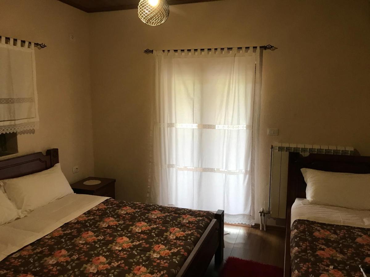 Bujtina Hader Xhebro Hostel Tepelene Luaran gambar