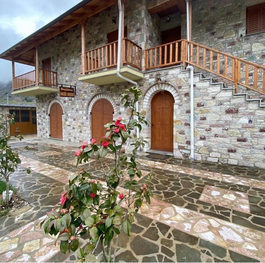 Bujtina Hader Xhebro Hostel Tepelene Luaran gambar