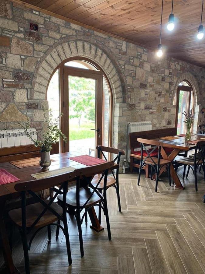 Bujtina Hader Xhebro Hostel Tepelene Luaran gambar