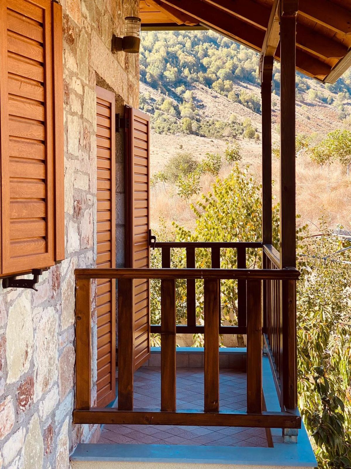 Bujtina Hader Xhebro Hostel Tepelene Luaran gambar