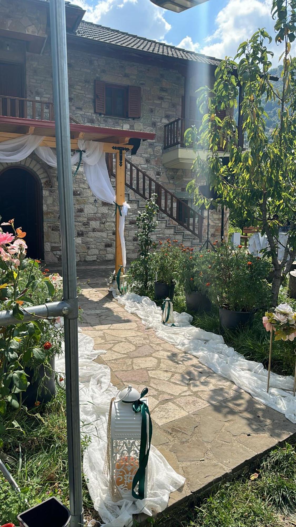 Bujtina Hader Xhebro Hostel Tepelene Luaran gambar
